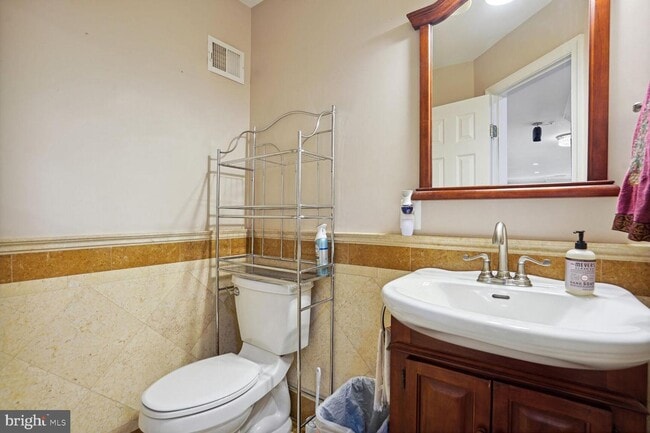 Building Photo - 7713 Winterberry Pl