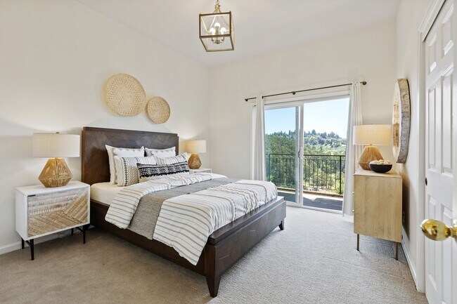 Building Photo - Spacious 4-Story Townhouse with Panoramic ...