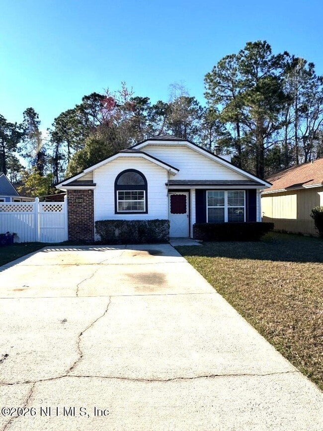 Building Photo - 1261 Montecello Dr