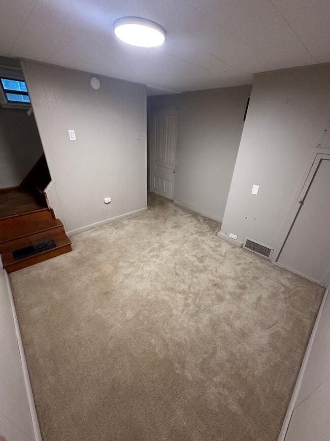 Building Photo - $1919 | 2BR/1BA | Cute Dog Friendly Home near Patty Jewett Golf Course