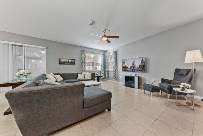 Building Photo - Corner Lot- Close to Disney- Four Bedroom Home for Rent