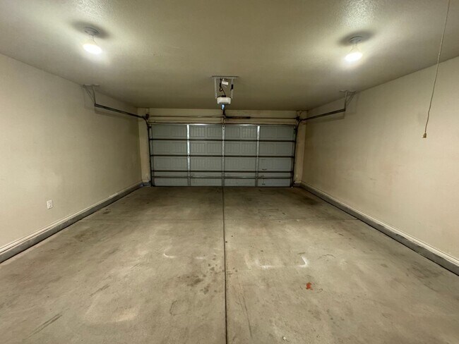 Building Photo - Available House in Windstone