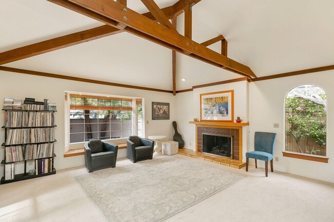 Building Photo - 6115 Manzanillo Dr