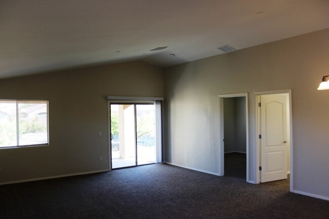 Building Photo - 7201 E Bloomtree Ln