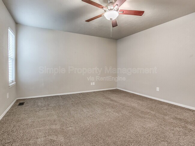 Building Photo - 10824 Admiral Dr