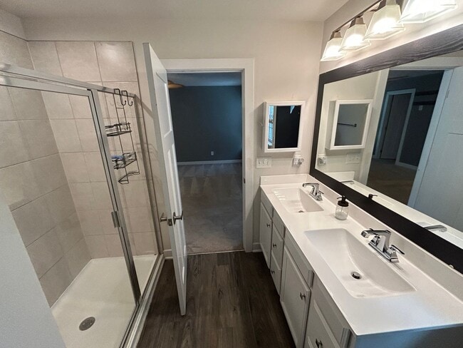 Building Photo - Home in Easley  4 Bedroom 2.5 Bath in the Stonehurst Plantation Community !!!