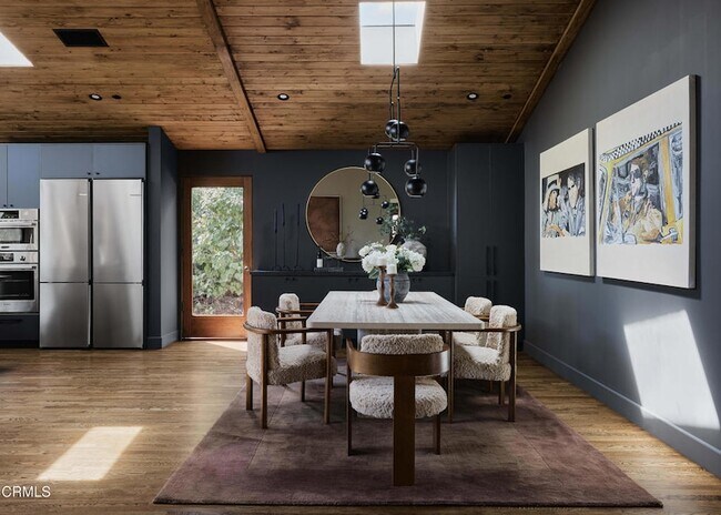 Building Photo - 12406 La Maida St