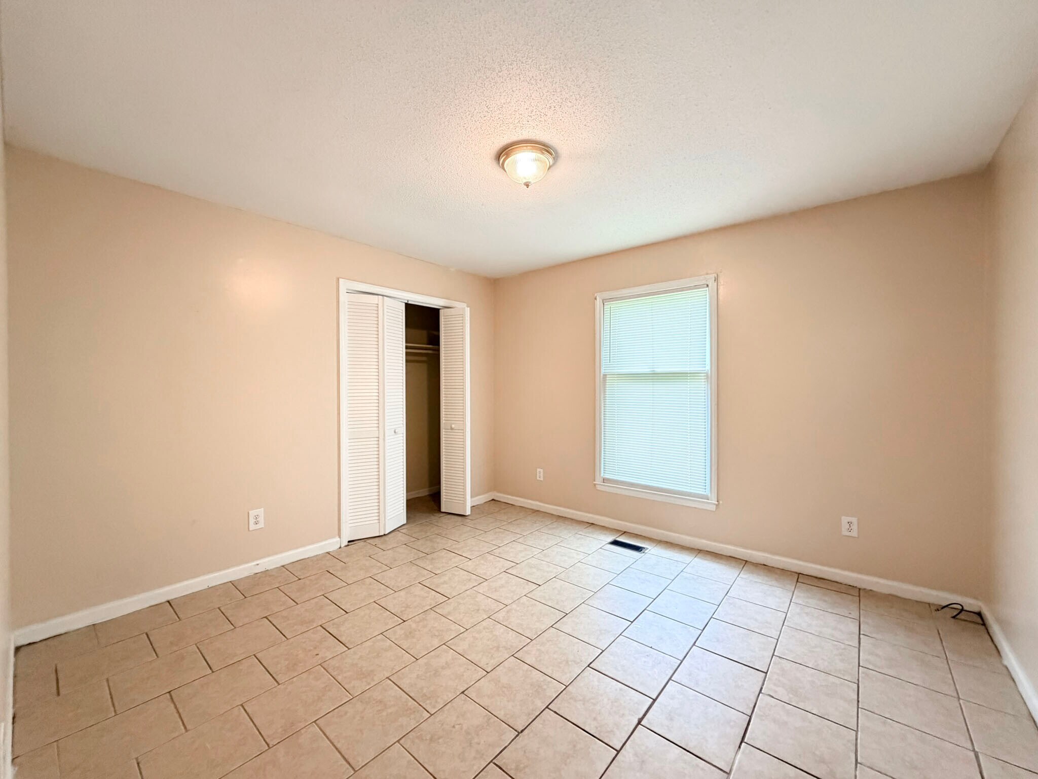 Building Photo - 1408 Imperial Dr