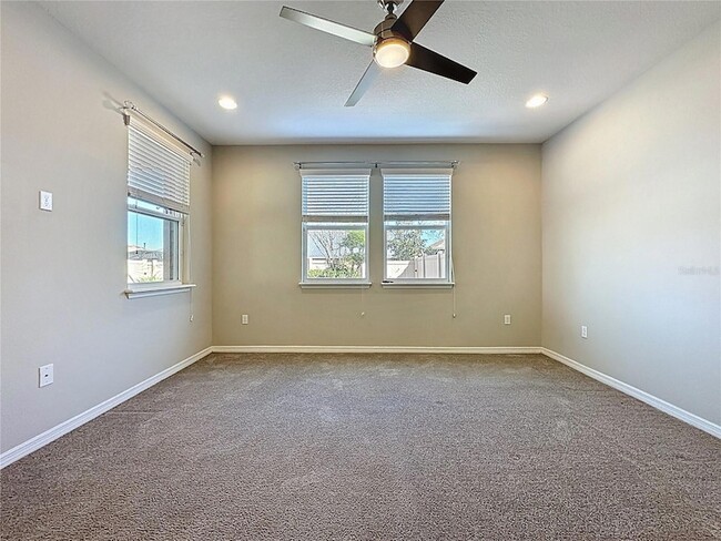 Building Photo - 329 Alcove Dr
