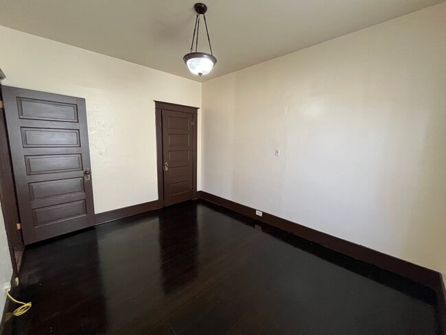Building Photo - Historic, Charming Home in Coronado Distri...