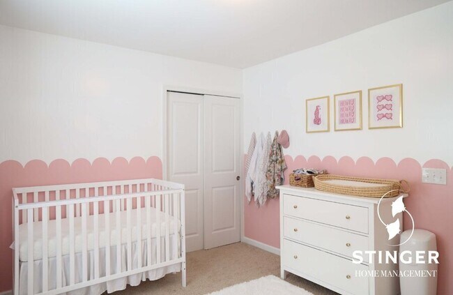 Building Photo - 24 Chauga St