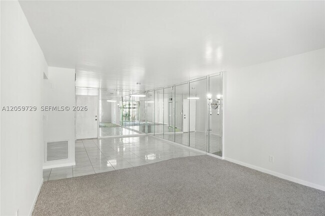 Building Photo - 1849 S Ocean Dr