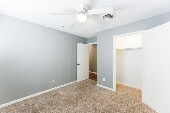 Building Photo - 5426 25th St