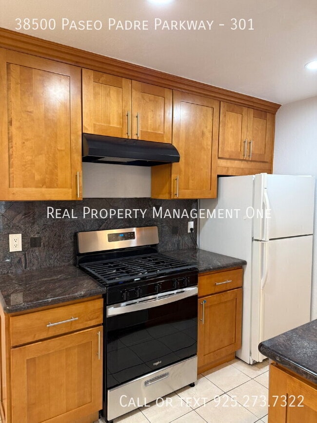 Building Photo - 38500 Paseo Padre Pkwy