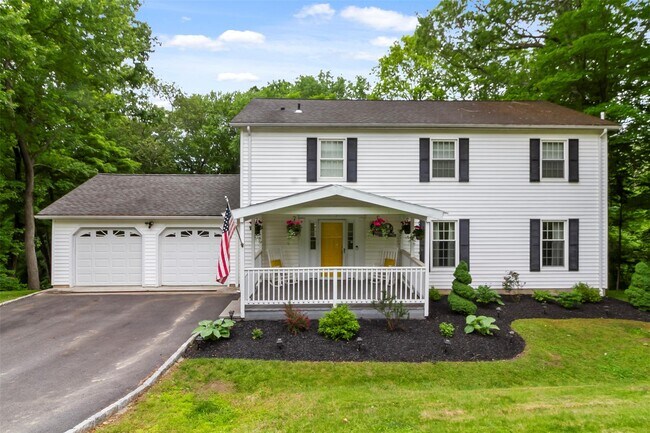 Primary Photo - 4 Plum Tree Ct