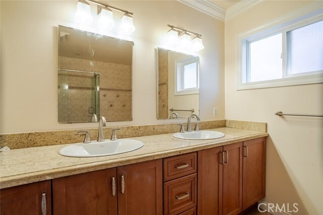 Building Photo - 6300 La Reina Dr