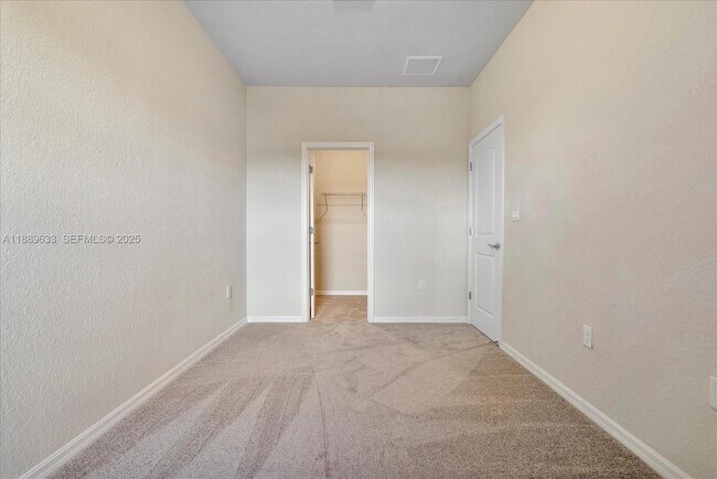 Building Photo - 2108 Appleton Cir N