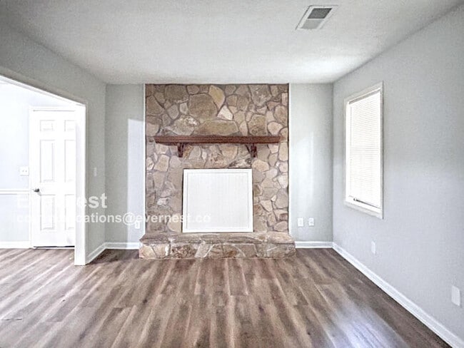 Building Photo - 5291 Kemper Pl