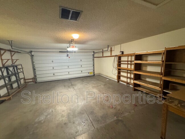 Building Photo - 12503 W Rampart Dr