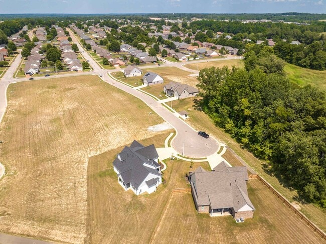 Building Photo - 5011 Jon Oak Dr