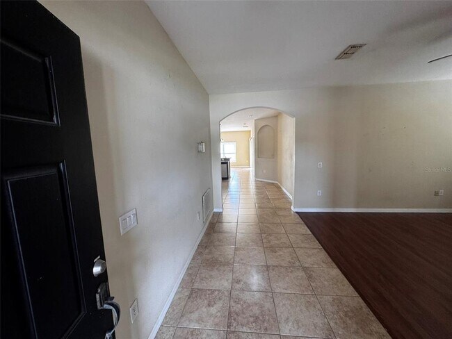 Building Photo - 3903 Skipper Ct
