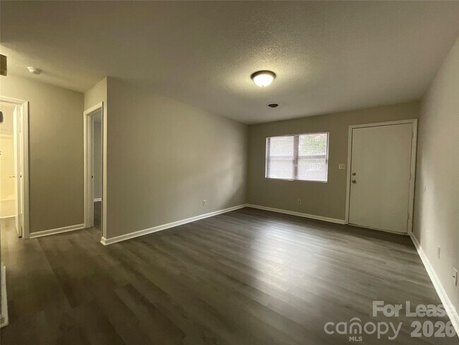 Building Photo - 201 Arthur Dr