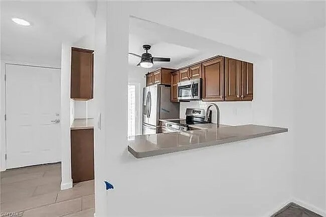 Building Photo - 18010 San Carlos Blvd