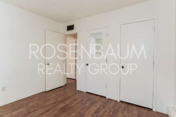 Building Photo - 1518 E Hedrick Dr