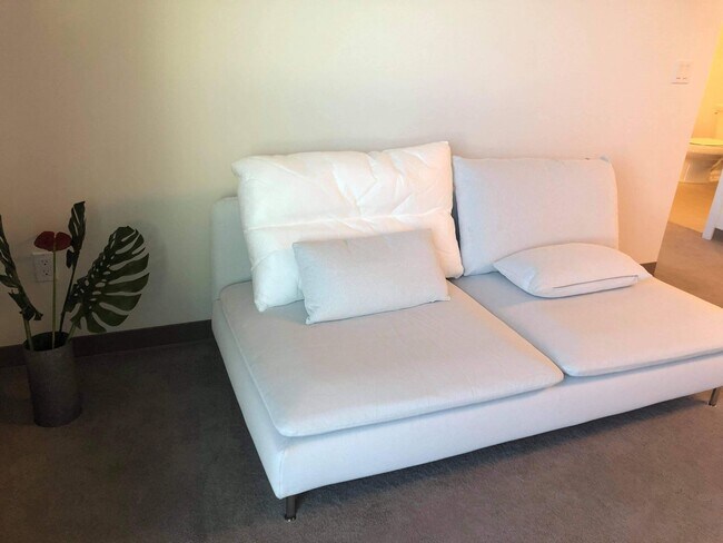 Building Photo - Ke Kilohana - 1 Bedroom, 1 Bathroom, 1 Par...