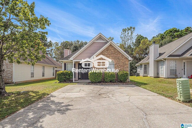 Primary Photo - 139 Flagstone Ln