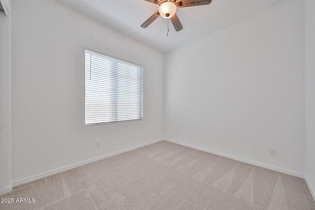 Building Photo - 25074 N 75th Ln