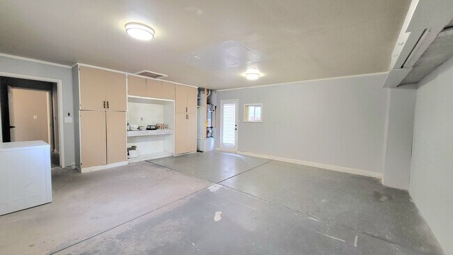 Building Photo - SIERRA SUNRISE - Whiton St.