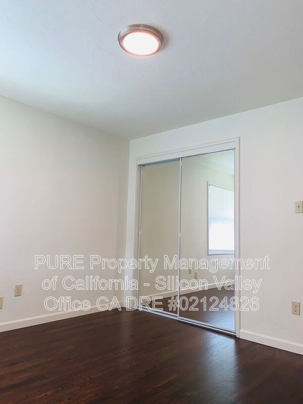 Building Photo - 444 Tyrella Ave