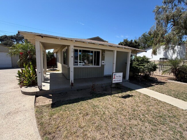 Building Photo - 329 S Scott Dr