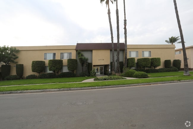 Building Photo - 3729 Westwood Blvd