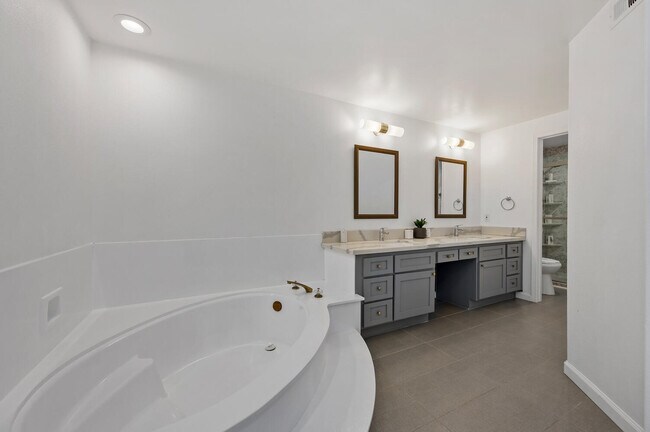 Building Photo - 620 Holbrook Ct