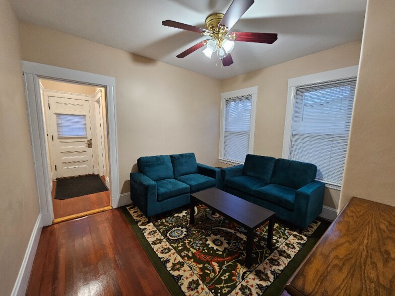 Building Photo - 15 New Hampshire Ave