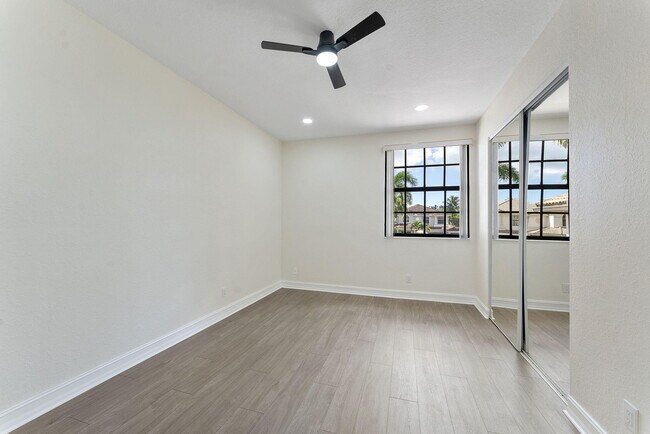 Building Photo - 12945 Pennell Pines Rd