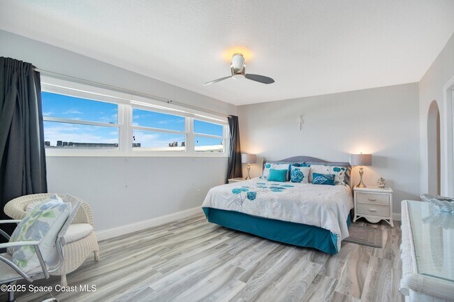 Building Photo - 4000 Ocean Beach Blvd