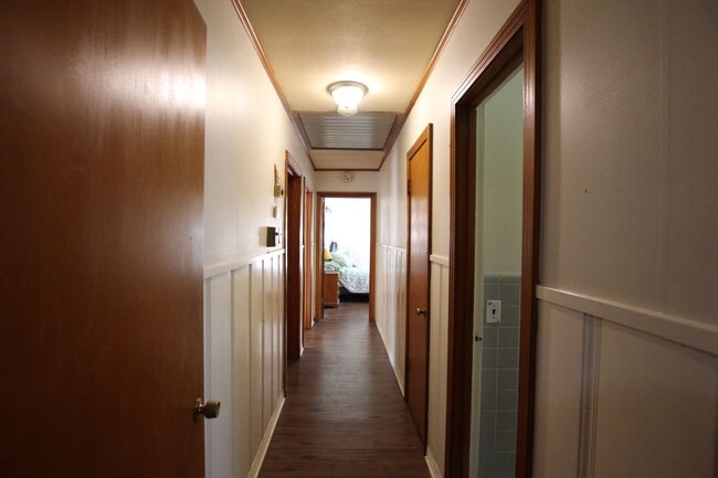 Building Photo - Coming Soon! Spacious 4 Bedroom 2 Bath Home!