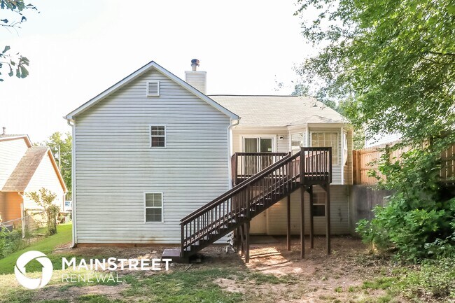 Building Photo - 1826 Killarney Dr SW