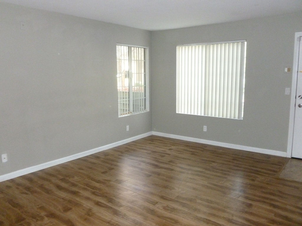 Building Photo - 2110 Sealion Dr