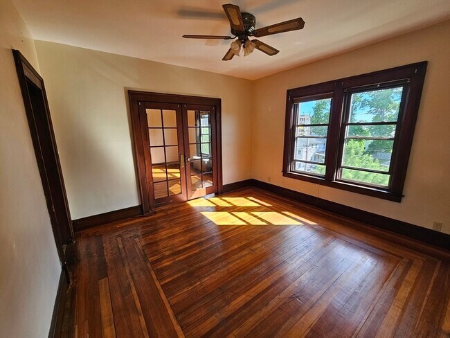 Building Photo - 30 Bemis St