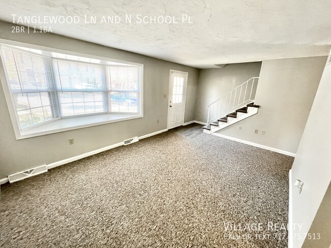 Building Photo - Spacious 2-BR Townhome in Dallastown Schoo...