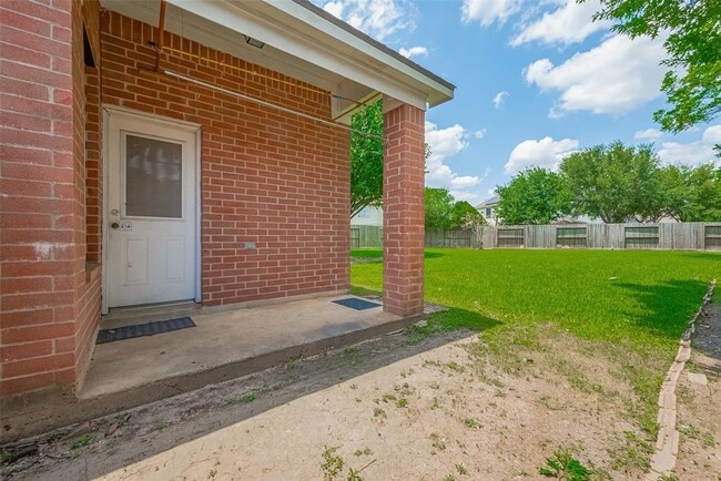 Building Photo - 12214 Elk Meadow Dr