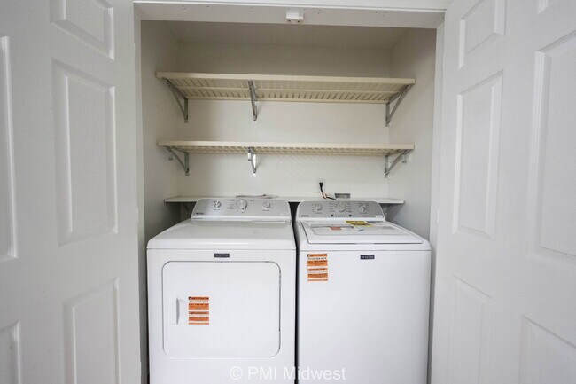 Building Photo - 3822 LimeLight Ln