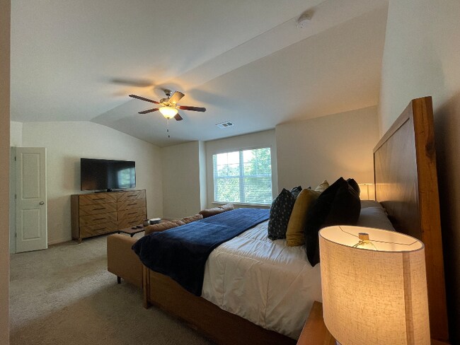 Building Photo - 2644 Stonekey Bend