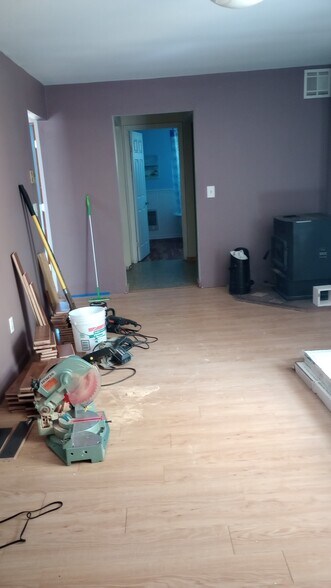 Building Photo - 103 Arapaho Trl
