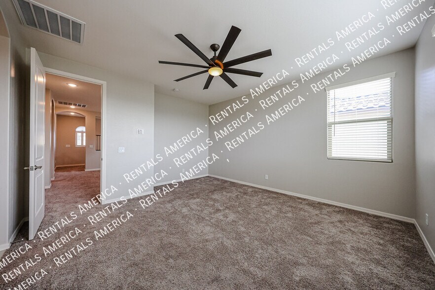 Building Photo - 16215 W Camino de Oro