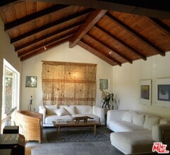 Building Photo - 4980 Alatar Dr